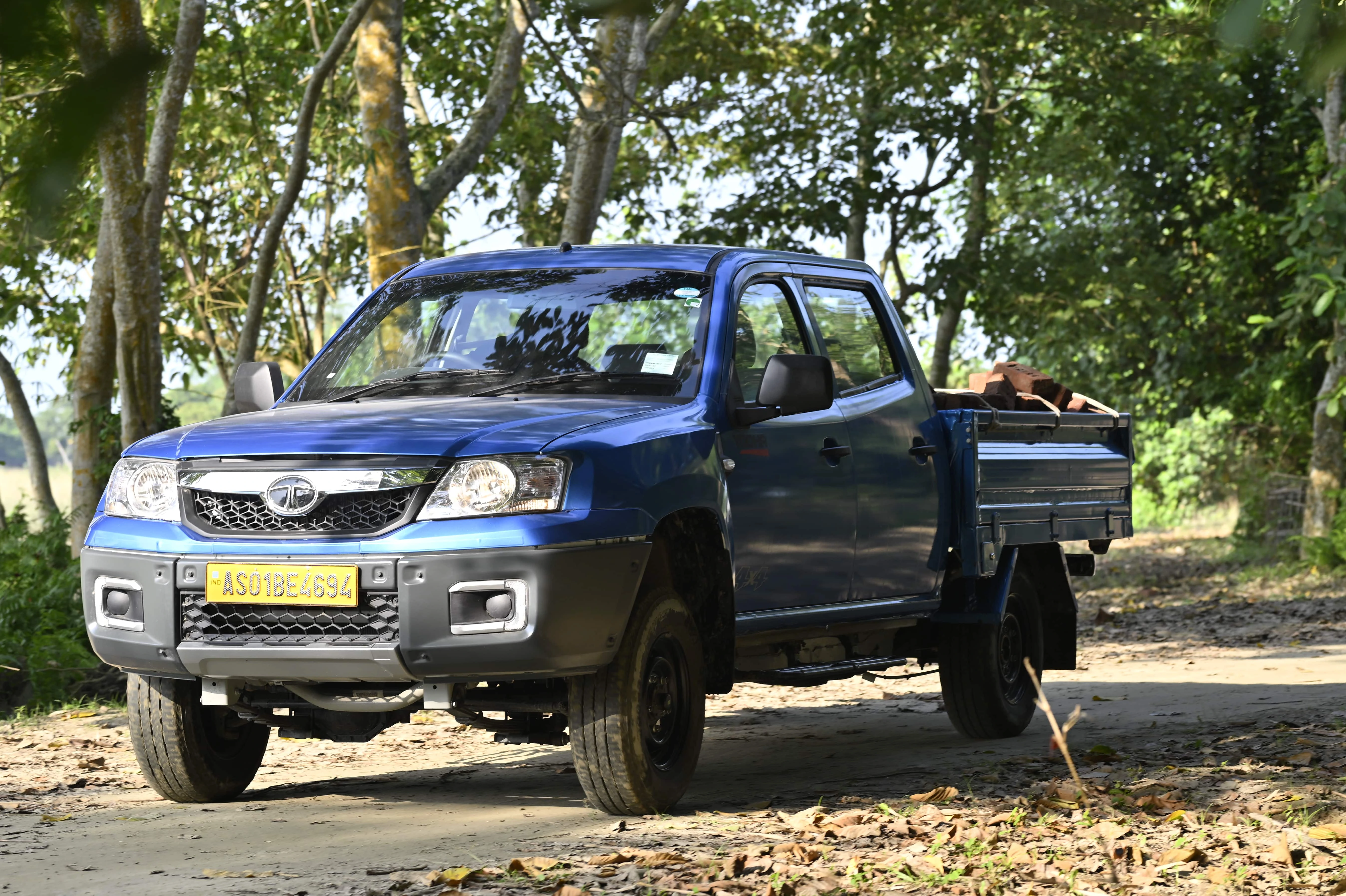 tata yodha crew cab 4x4